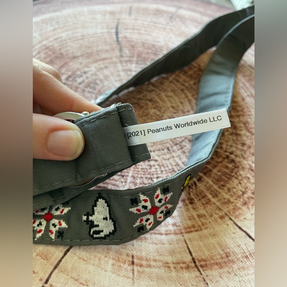 NEW - Vera Bradley Holiday / Winter 2021 Snoopy Embroidered Lanyard - Picture 4 of 4